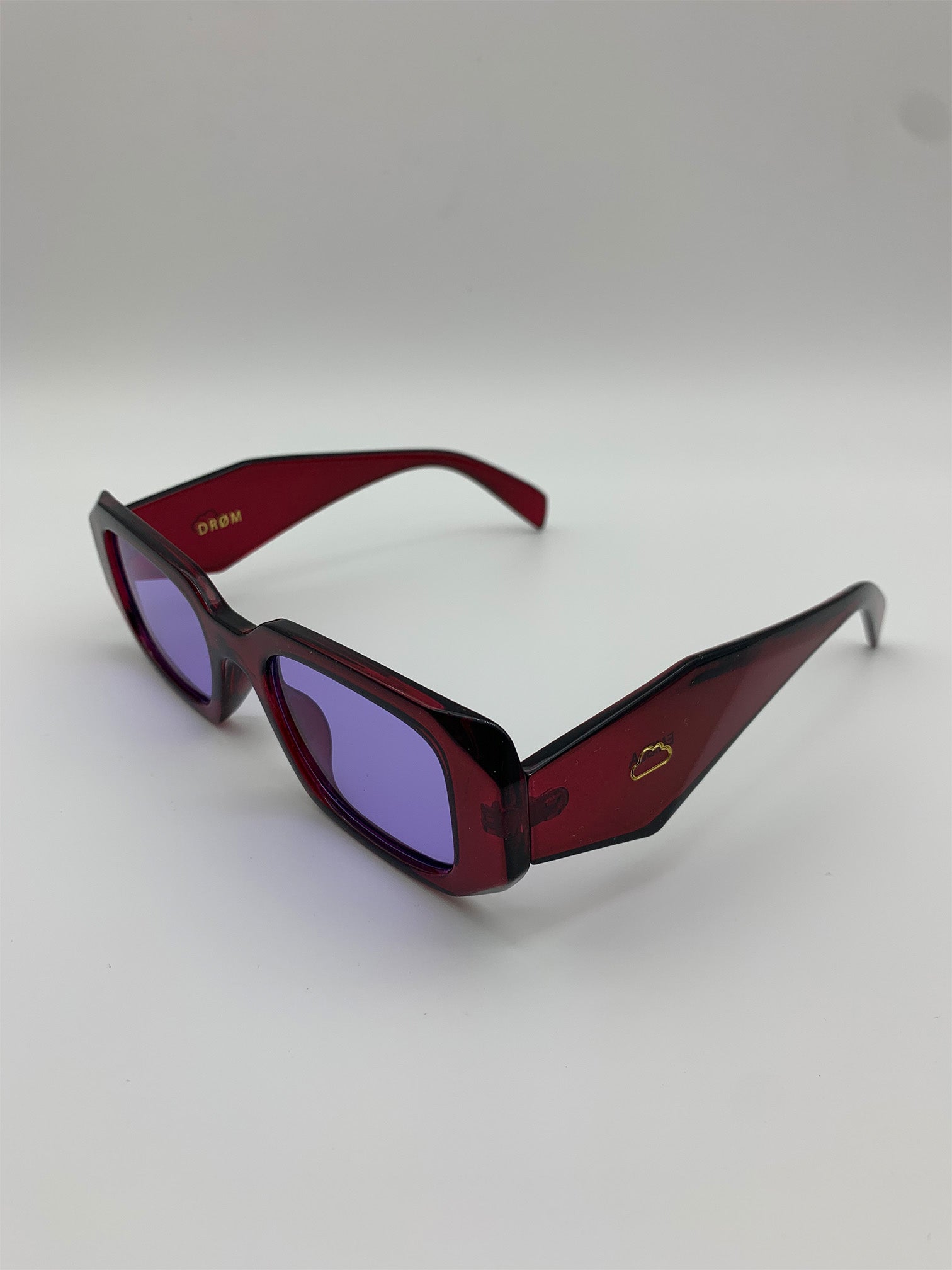 Embla - Clear Dark Red