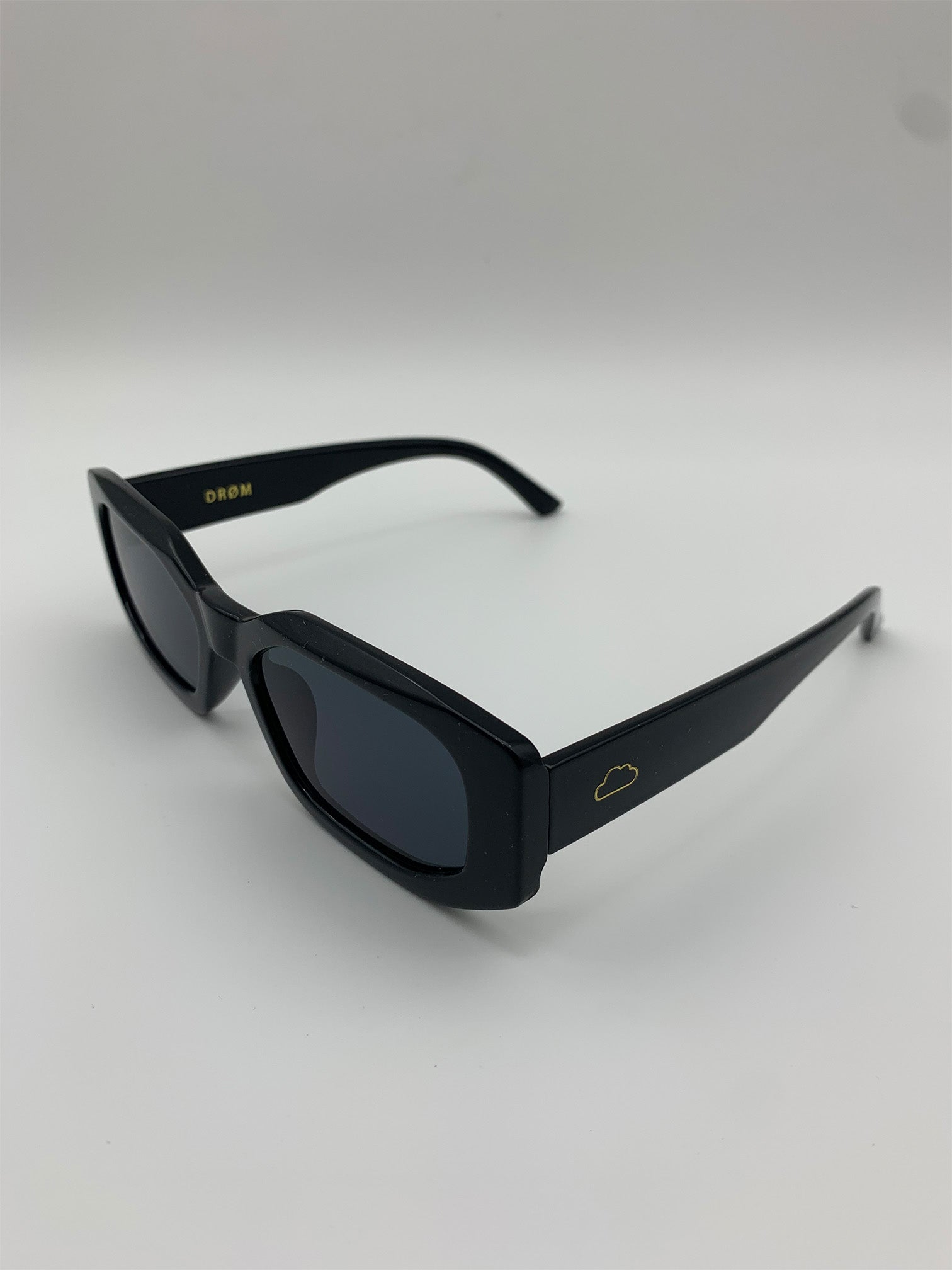 Helle - Black