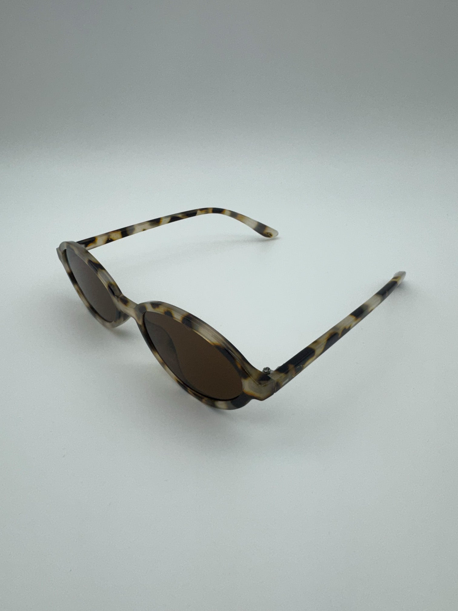 Nicole - Light Tortoise