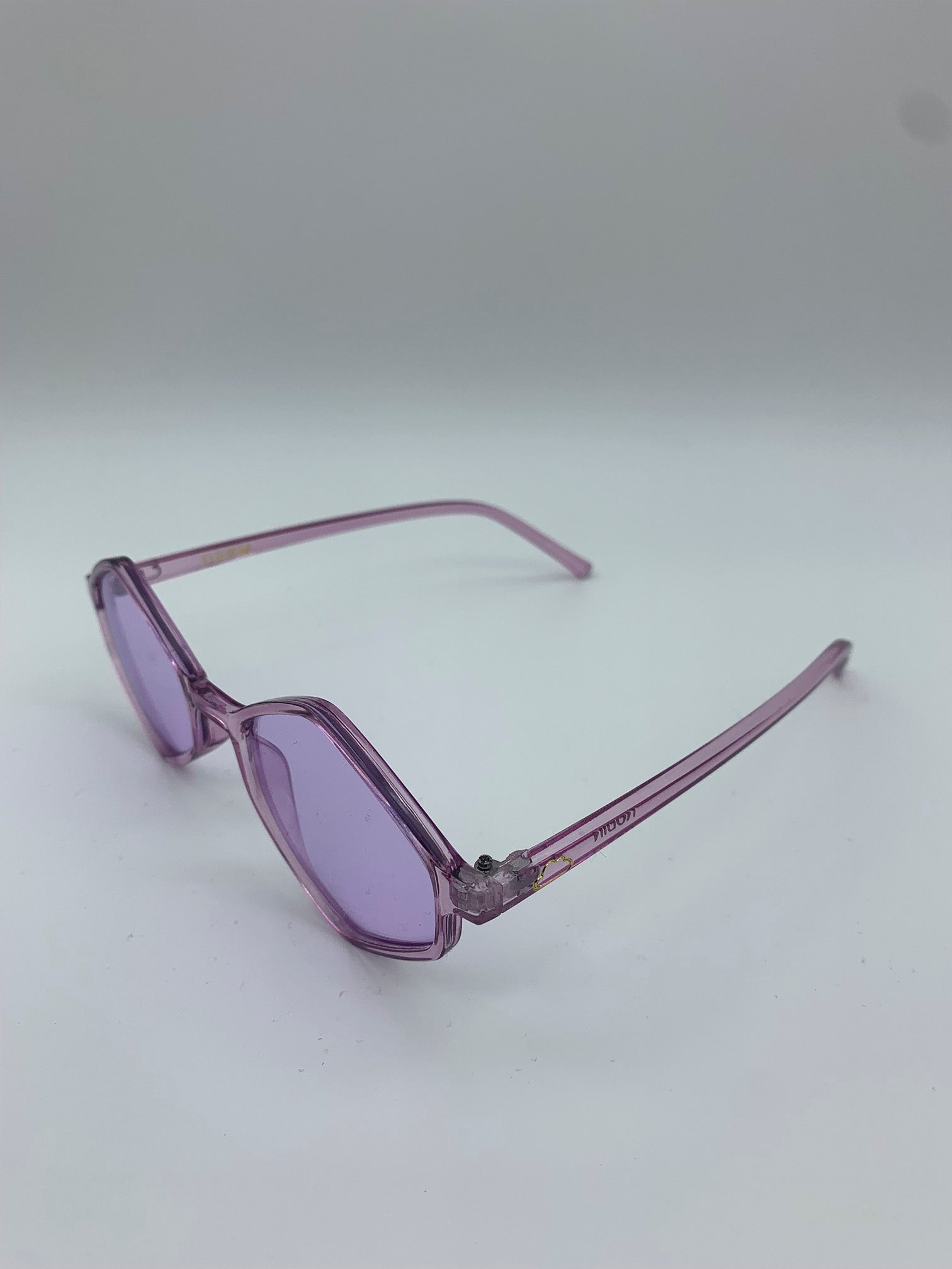 Robin - Clear Light Purple
